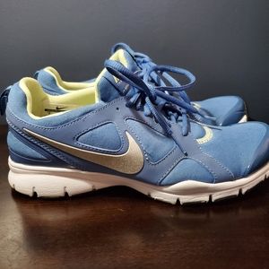 Nike In Season TR2